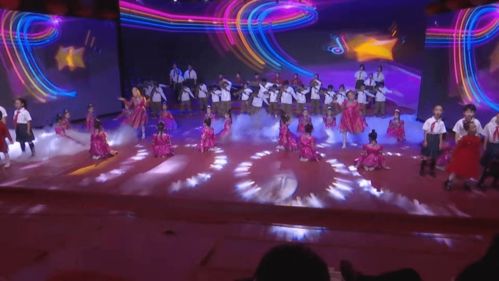 赤峰廣播電視臺(tái)2022年春節(jié)聯(lián)歡晚會(huì)完成錄制，春節(jié)與您相約熒屏